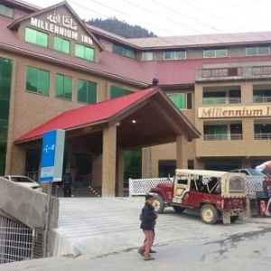 hotels in naran